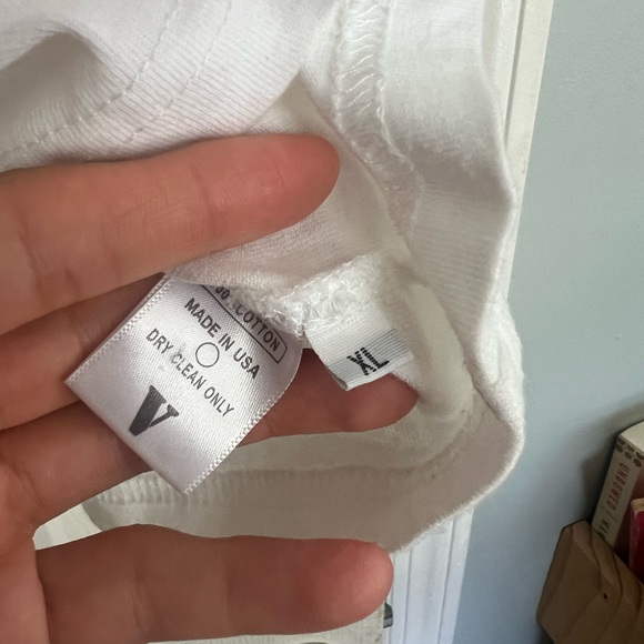 VLONE White Shirt with Black Lettering - Picture 6 of 6